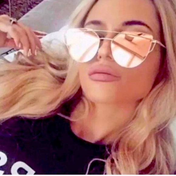 🆕 ROSE GOLD MIRRORED SUNGLASSES - Picture 4 of 4